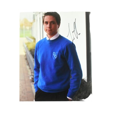 Lot 116 - THE INBETWEENERS - JOE TOMAS - SIGNED 8X10" COLOUR PHOTO - AFTAL