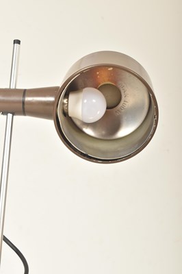 Lot 499 - RONALD HOLMES FOR CONELIGHT - VINTAGE ADJUSTABLE STANDING LIGHT