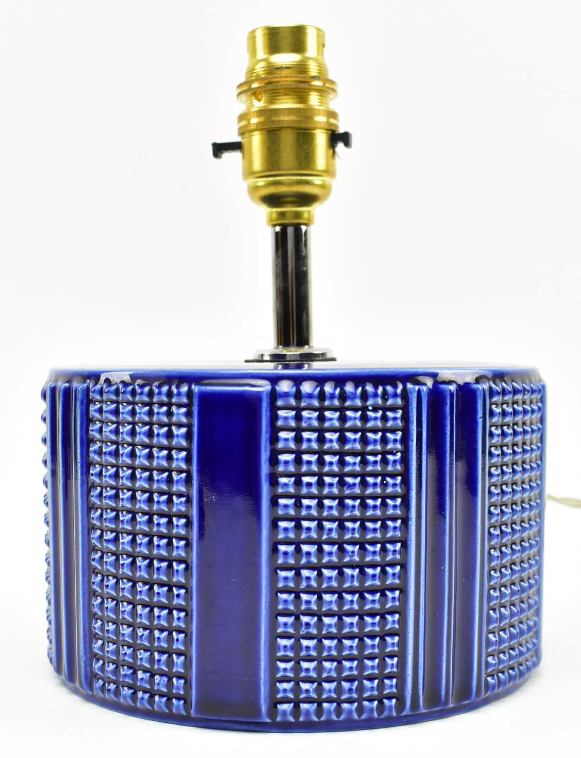 Lot 307 - POOLE POTTERY - HELIX LAMP - VINTAGE MID CENTURY COBALT CERAMIC DESK LAMP