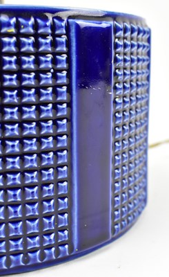 Lot 307 - POOLE POTTERY - HELIX LAMP - VINTAGE MID CENTURY COBALT CERAMIC DESK LAMP