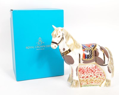 Lot 51 - ROYAL CROWN DERBY - LIMITED EDITION WWI WAR HORSE PAPERWEIGHT