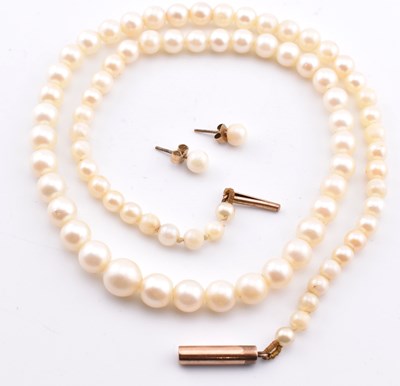 Lot 342 - PEARL NECKLACE & PAIR OF PEARL STUD EARRINGS