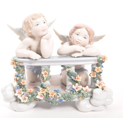 Lot 2 - LLADRO - CELESTIAL / CHERUB PORCELAIN FIGURINE