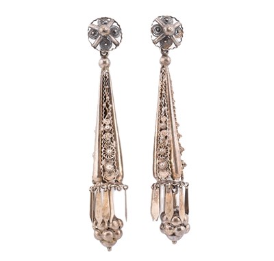 Lot 121 - VICTORIAN DROP EARRINGS