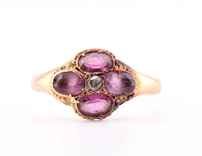 Lot 15 - VICTORIAN HALLMARKED 15CT GOLD GARNET & DIAMOND FLOWER RING