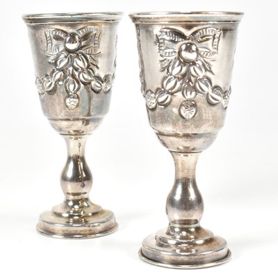 Lot 9 - EDWARDIAN PAIR OF HALLMARKED SILVER LIQUEUR GOBLETS BY JACOB FENIGSTEIN