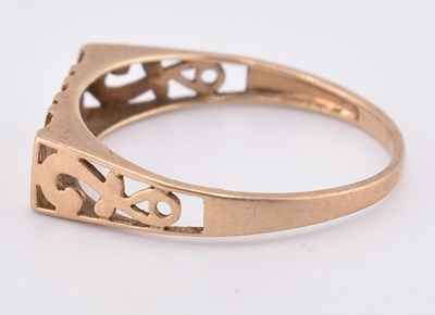 Lot 420 - THREE 9CT GOLD & GEM SET RINGS & 14CT RUSSIAN WEDDING BAND