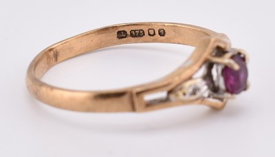 Lot 420 - THREE 9CT GOLD & GEM SET RINGS & 14CT RUSSIAN WEDDING BAND