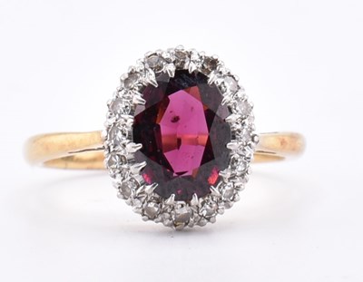 Lot 31A - 18CT GOLD & PLATINUM GARNET & DIAMOND CLUSTER RING