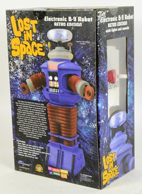 Lot 417 - LOST IN SPACE - VINTAGE ELECTRONIC B-9 ROBOT