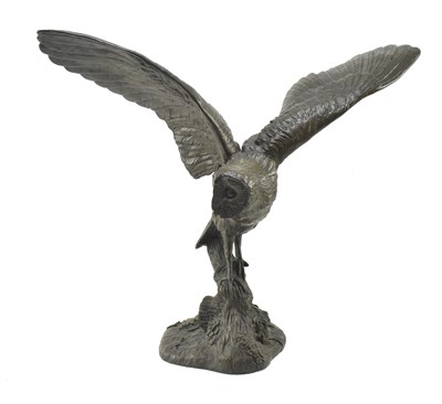 Lot 87 - JEANNE RYNHART (IRISH, 1946) - BRONZED SCULPTURE OF BARN OWL