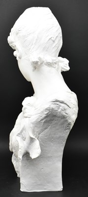 Lot 61 - AFTER ALFRED J. FORETAY - 20TH CENTURY PLASTER FIGURE OF LADY BUST
