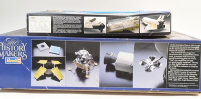 Lot 299 - MODEL KITS - X2 REVELL PLASTIC MODEL KITS