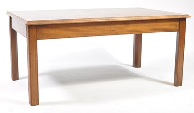 Lot 986 - VINTAGE 20TH CENTURY WALNUT COFFEE TABLE