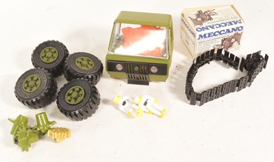 Lot 77 - MECCANO - COLLECTION OF MECCANO CONSTRUCTOR PARTS