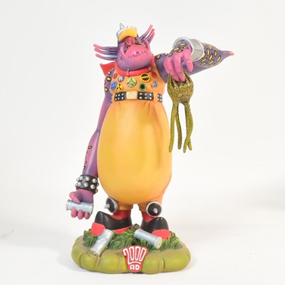 Lot 618 - 2000AD JUDGE DREDD - ROBERT HARROP - LARGE SCALE RESIN STATUE