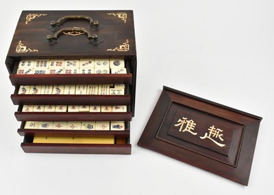 Lot 132 - 1920S CHINESE MAHJONG SET SHANGHAI 民国 麻雀套装