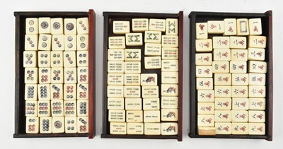 Lot 132 - 1920S CHINESE MAHJONG SET SHANGHAI 民国 麻雀套装