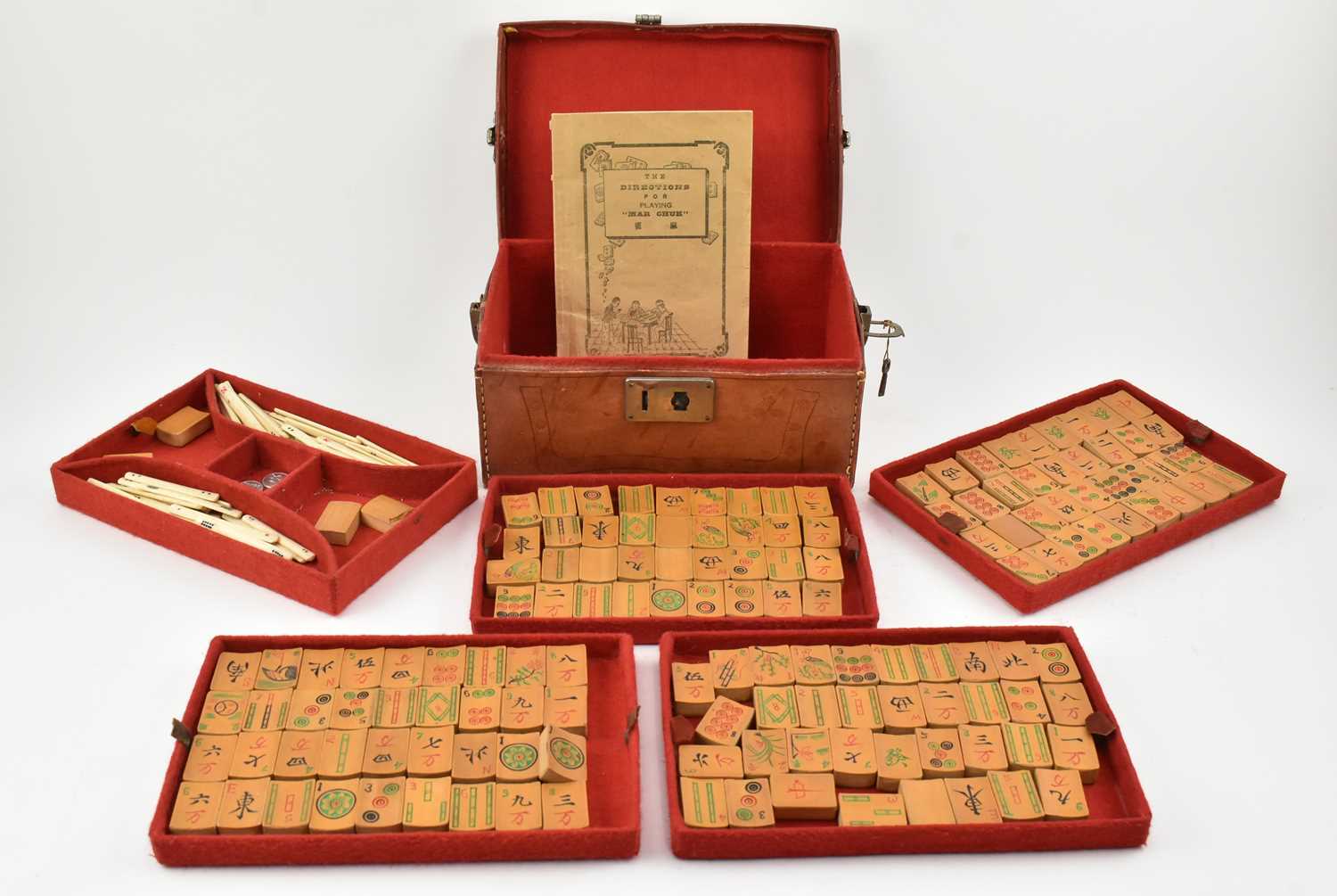 Lot 126 - 1950S CHINESE MAHJONG SET SHANGHAI 民国 麻雀套装