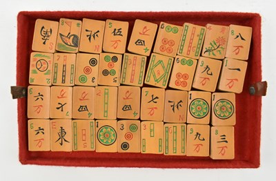 Lot 126 - 1950S CHINESE MAHJONG SET SHANGHAI 民国 麻雀套装