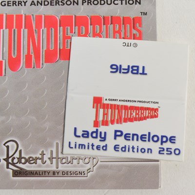 Lot 641 - THUNDERBIRDS – GERRY ANDERSON – ROBERT HARROP FIGURINE / STATUE