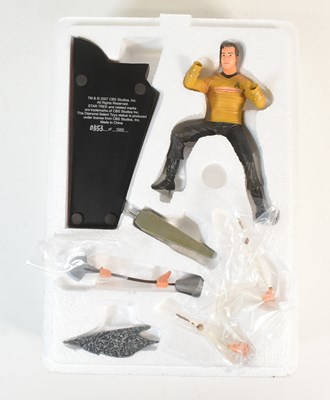 Lot 556 - STAR TREK - DIAMOND SELECT STAR TREK CAPTAIN KIRK STATUE