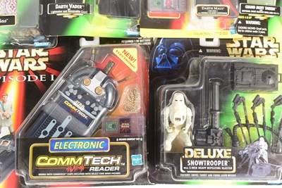 Lot 511 - STAR WARS - COLLECTION OF POWER OF THE FORCE CARDED ACTION FIGURES