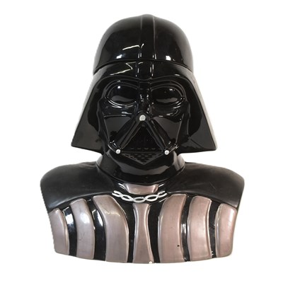 Lot 449 - STAR WARS - DARTH VADER CERAMIC COOKIE JAR