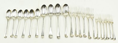 Lot 38 - 19TH CENTURY IRISH HALLMARKED COLLECTION OF SILVER FLATWARE