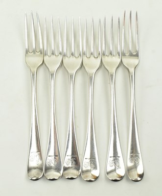 Lot 38 - 19TH CENTURY IRISH HALLMARKED COLLECTION OF SILVER FLATWARE