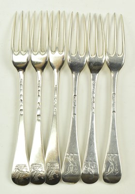 Lot 38 - 19TH CENTURY IRISH HALLMARKED COLLECTION OF SILVER FLATWARE