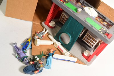 Lot 681 - GERRY ANDERSON - MATCHBOX THUNDERBIRDS & STING RAY PLAYSETS