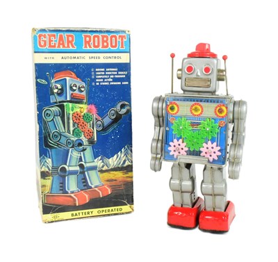 Lot 402 - TINPLATE TOYS - VINTAGE JAPANESE GEAR ROBOT