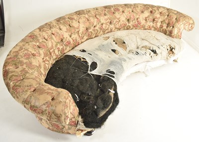 Lot 438 - 19TH CENTURY VICTORIAN HOWARD & SON STYLE CRESCENT LARGE CHESTERFIELD SOFA SETTEE