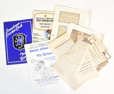 Lot 81 - CRICKET - COLLECTION OF AUTOGRAPHS & MEMORABILIA