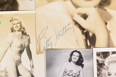 Lot 43 - HOLLYWOOD - AUTOGRAPHS & PHOTOGRAPHS