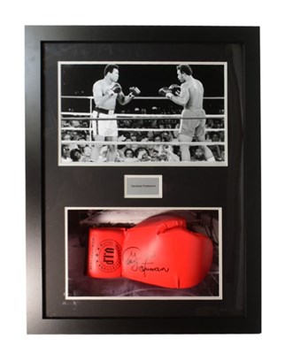 Lot 2 - BOXING - GEORGE FOREMAN (BIG GEORGE) - SIGNED BOXING GLOVE