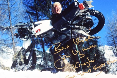 Lot 66 - JAMES BOND 007 - FOR YOUR EYES ONLY (1981) - COLLECTION OF AUTOGRAPHS