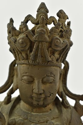 Lot 108 - MING SINO-TIBETAN BRONZE FIGURINE OF SEATED GUANYIN 明或以后 西藏铜观音坐像