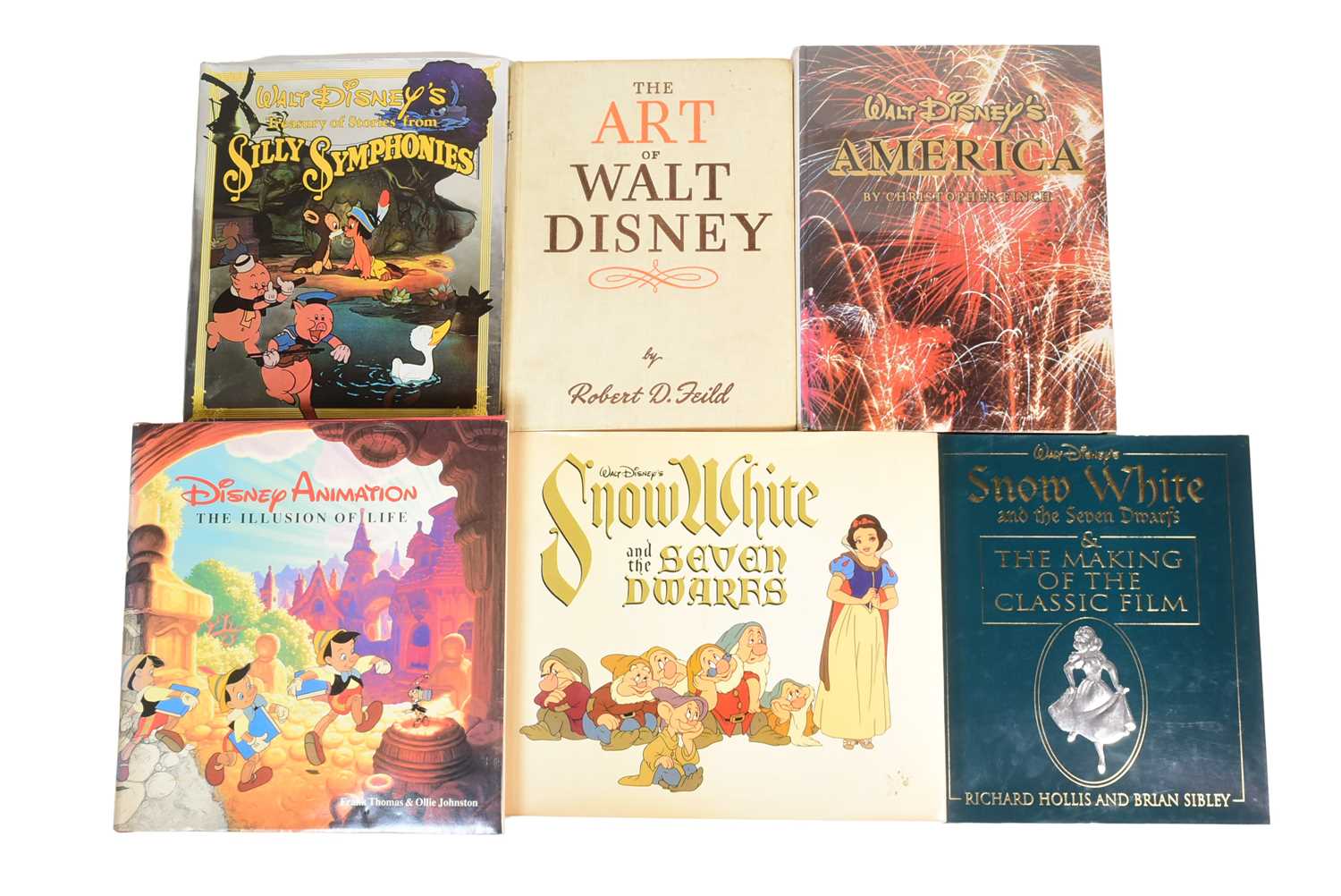 Lot 195 - DISNEY - COLLECTION OF WALT DISNEY ANIMATION FILM BOOKS