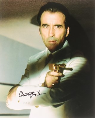 Lot 4 - JAMES BOND 007 - SIR CHRISTOPHER LEE (D.2015) - SIGNED 8X10" PHOTO - UACC