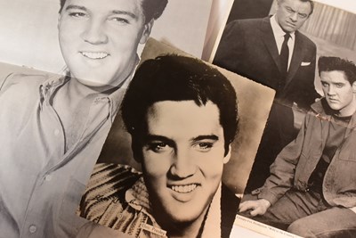 Lot 105 - ELVIS PRESLEY - ELVIS MONTHLY - COLLECTION OF VINTAGE MAGAZINES