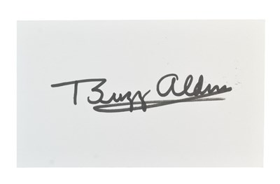 Lot 44 - BUZZ ALDRIN - MOON WALKER - APOLLO 11 - AUTOGRAPH ON INDEX CARD