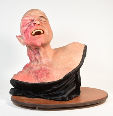 Lot 11 - UNKNOWN PRODUCTION - LIFESIZE 1/1 SCALE VAMPIRE TRANSFORMATION BUST
