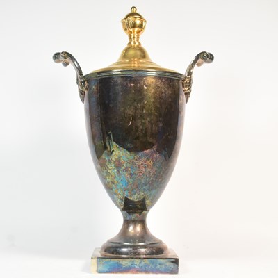 Lot 24 - HORSE RACING - ORIGINAL STEWARDS CUP TROPHY & PRESENTATION CLOCK