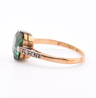 Lot 110 - ART DECO 18CT GOLD PLATINUM TOURMALINE & DIAMOND RING