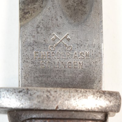 Lot 205 - WWI FIRST WORLD WAR GERMAN BUTCHER BAYONET SG 88/05
