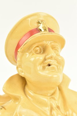 Lot 113 - ROYAL DOULTON - ARMY CLUB - VINTAGE ASHTRAY ADVERTISING FIGURINE