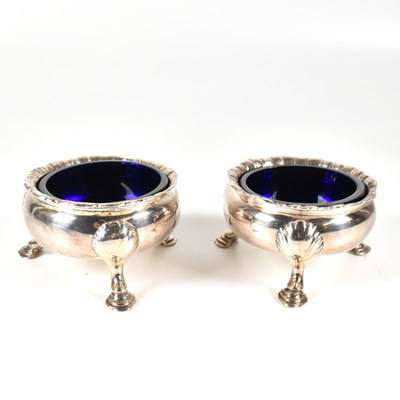 Lot 130 - PAIR SILVER HALLMARKED GEORGE III BLUE GLASS LINED TABLE SALTS