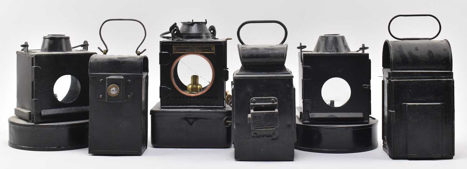 Lot 206 - RAILWAYANA - SELECTION OF SIX RAILWAY LAMPS / LANTERNS